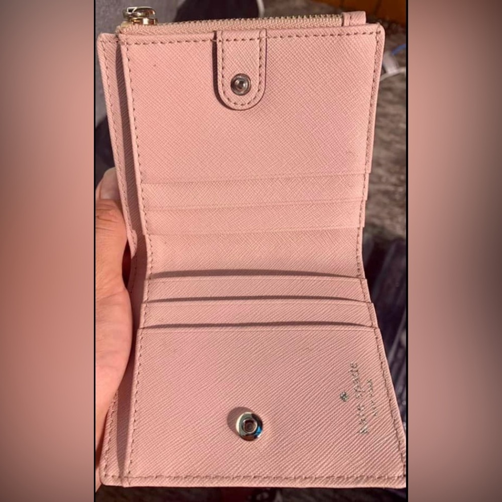 Kate Spade Wallet - Picture 6 of 6